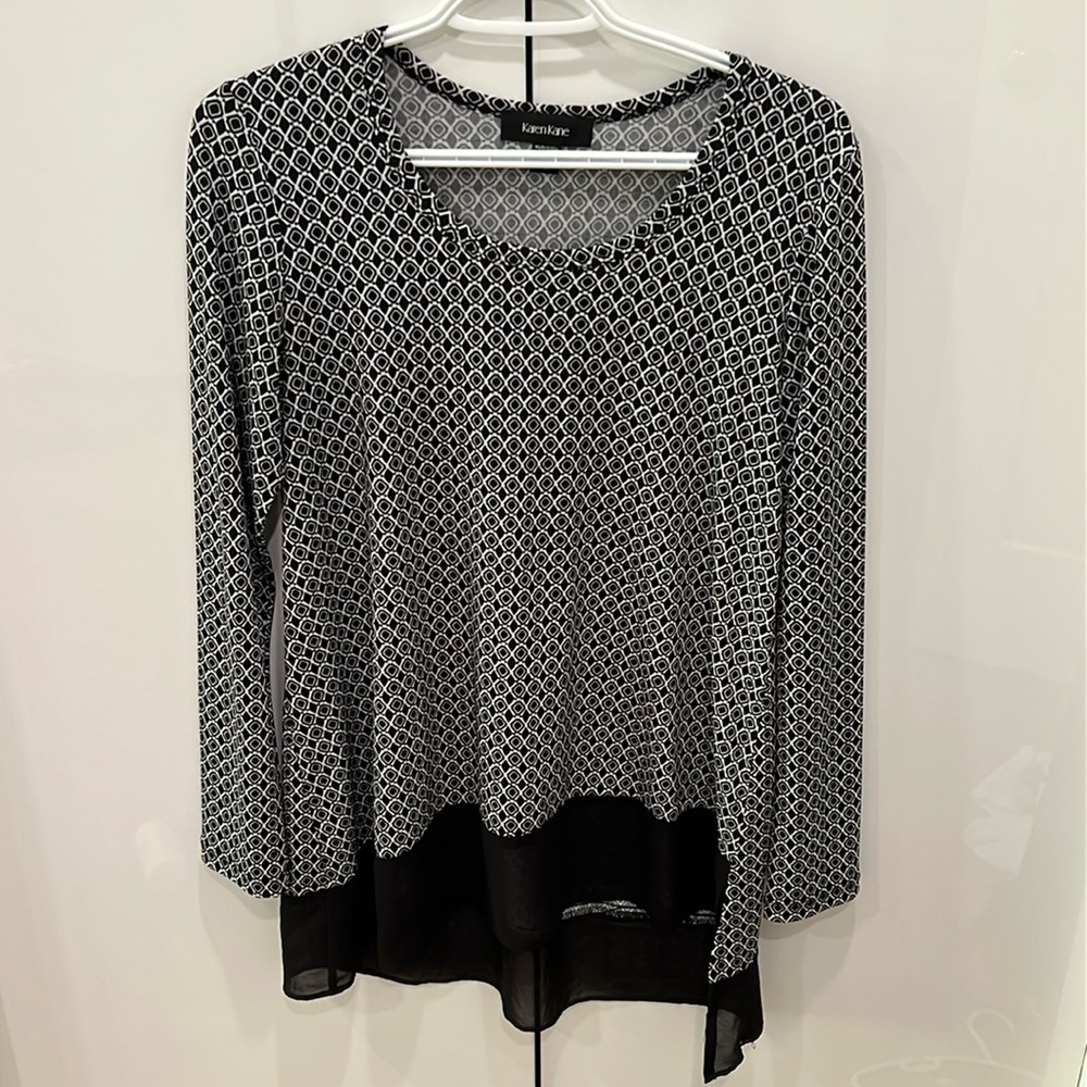 Karen Kane spotted high low top S